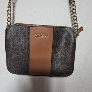 Calvin Klein Monogram Logo Crossbody Bag Brown Tan Gold Chain Strap Camera Bag